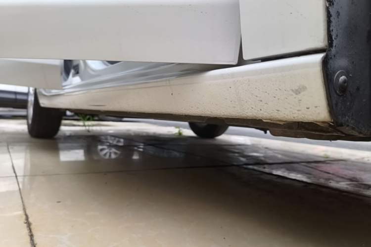 Used Chevrolet Cavalier 2021 325T Automatic Enjoyment Edition Right Side Sill