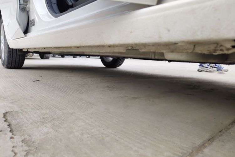 Used Chevrolet Cavalier 2021 325T Automatic Enjoyment Edition Right Side Sill