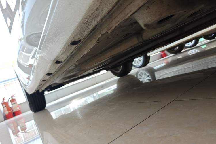 Used Chevrolet Cavalier 2021 325T Automatic Enjoyment Edition Right Side Sill