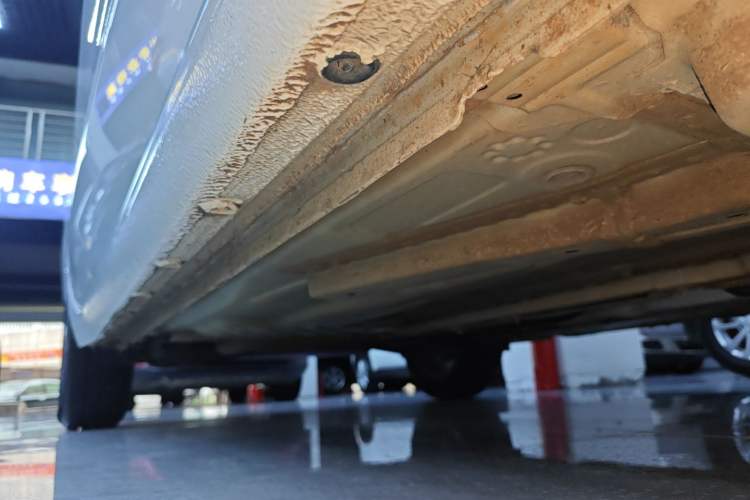 Used Chevrolet Cavalier 2021 325T Automatic Enjoyment Edition Right Side Sill