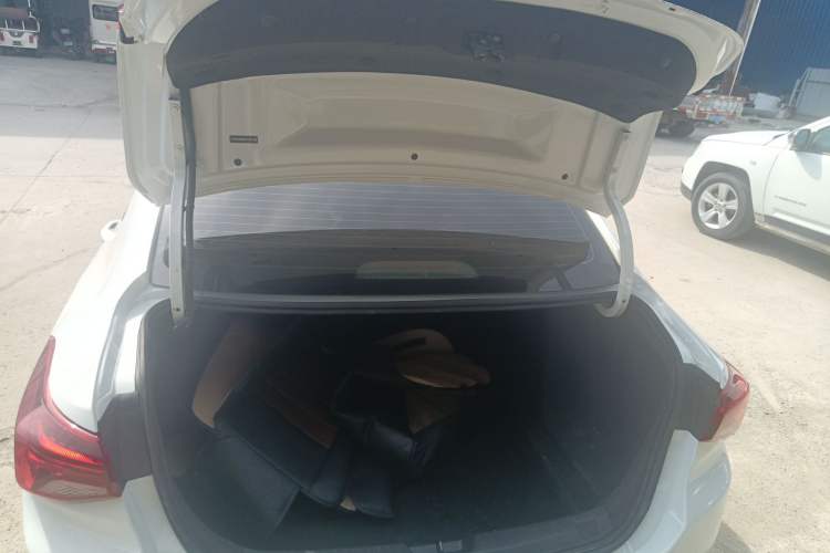 Used Chevrolet Cavalier 2021 325T Automatic Enjoyment Edition Trunk