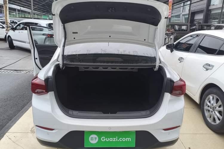 Used Chevrolet Cavalier 2021 325T Automatic Enjoyment Edition Trunk