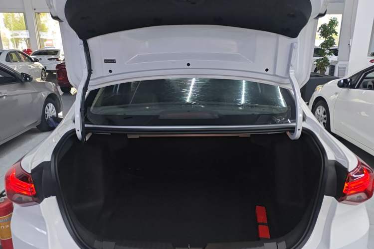 Used Chevrolet Cavalier 2021 325T Automatic Enjoyment Edition Trunk