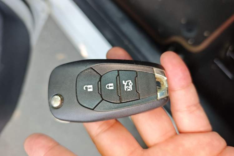Used Chevrolet Cavalier 2021 325T Automatic Enjoyment Edition Vehicle Key