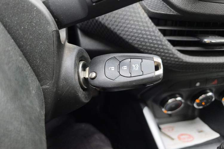 Used Chevrolet Cavalier 2021 325T Automatic Enjoyment Edition Vehicle Key