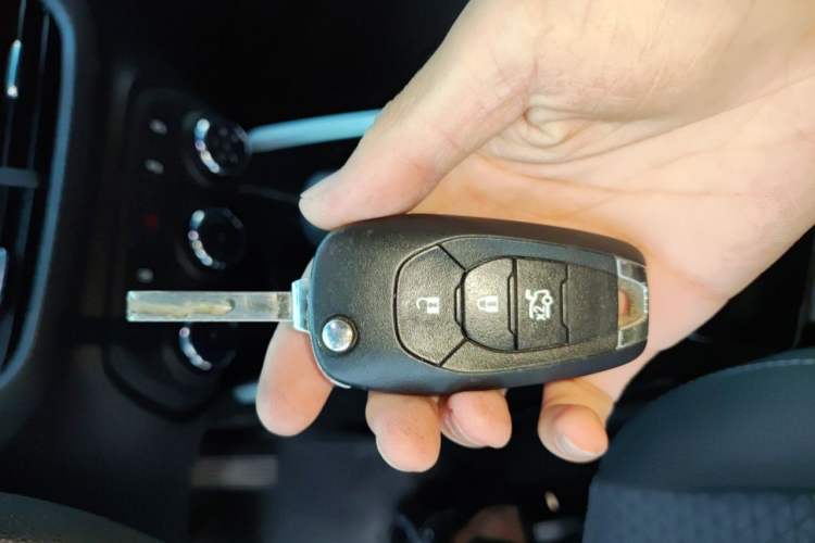 Used Chevrolet Cavalier 2021 325T Automatic Enjoyment Edition Vehicle Key