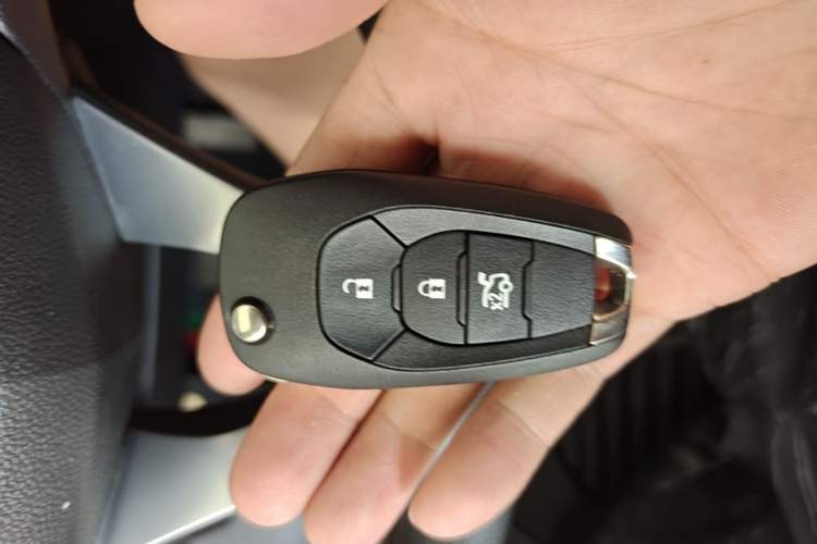 Used Chevrolet Cavalier 2021 325T Automatic Enjoyment Edition Vehicle Key