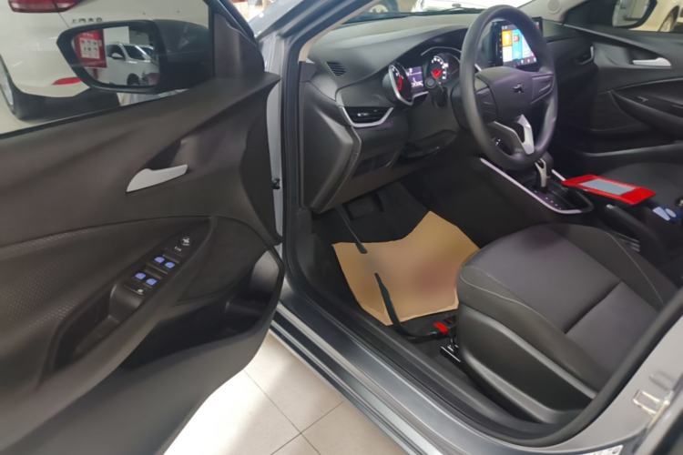 Used Chevrolet Cavalier 2022 325T Automatic Enjoyment Edition Driver Seat