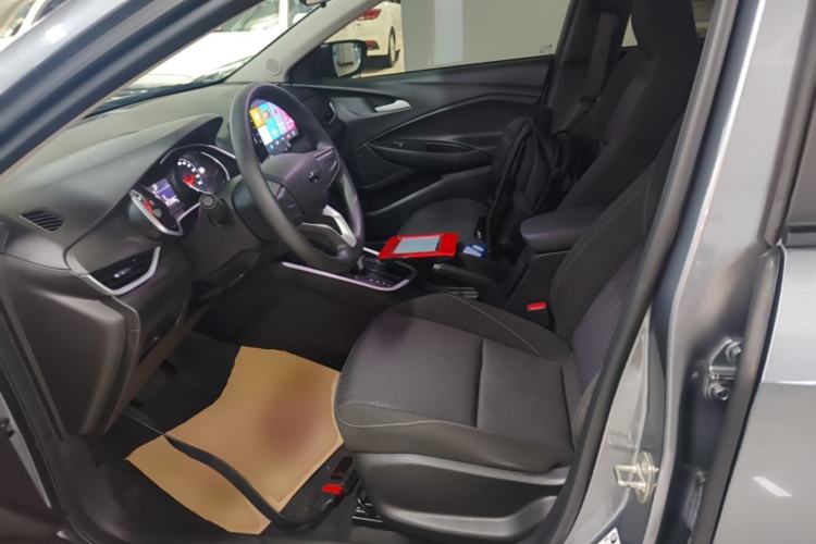Used Chevrolet Cavalier 2022 325T Automatic Enjoyment Edition Left Front Seat