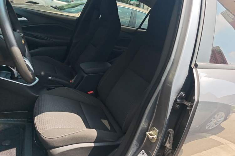 Used Chevrolet Cavalier 2022 325T Automatic Enjoyment Edition Left Front Seat