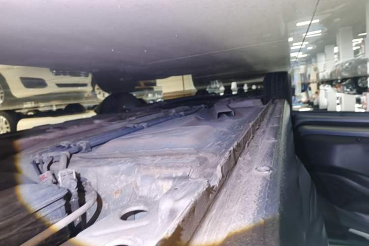 Used Chevrolet Cavalier 2022 325T Automatic Enjoyment Edition Left Side Sill