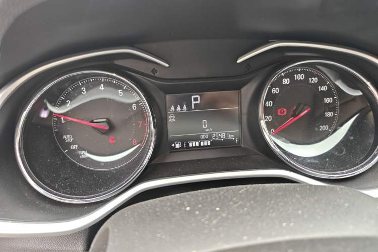 Used Chevrolet Cavalier 2022 325T Automatic Enjoyment Edition Odometer Close Up