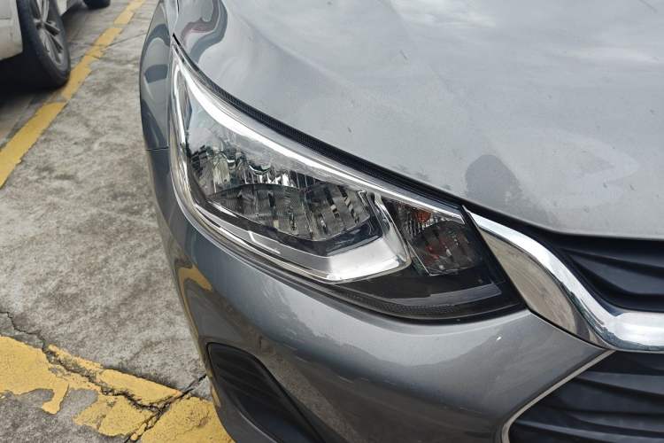 Used Chevrolet Cavalier 2022 325T Automatic Enjoyment Edition Right Front Headlight