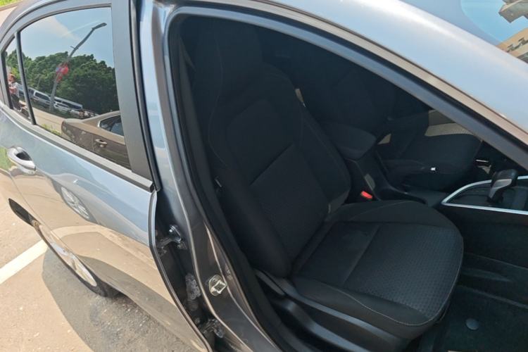 Used Chevrolet Cavalier 2022 325T Automatic Enjoyment Edition Right Front Seat