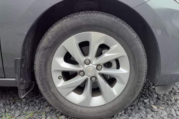 Used Chevrolet Cavalier 2022 325T Automatic Enjoyment Edition Right Rear Wheel Hub