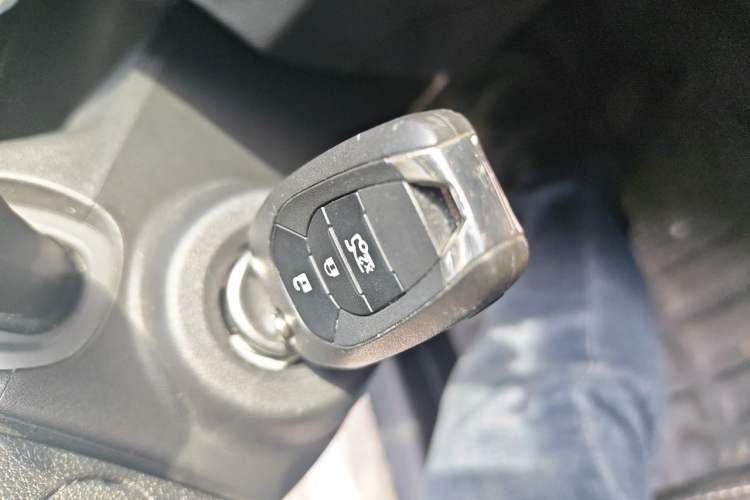 Used Chevrolet Cavalier 2022 325T Automatic Enjoyment Edition Vehicle Key