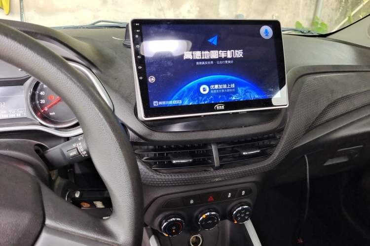 Used Chevrolet Cavalier 2022 Redline 325T Automatic Xinyao Edition Audio And AC Panel