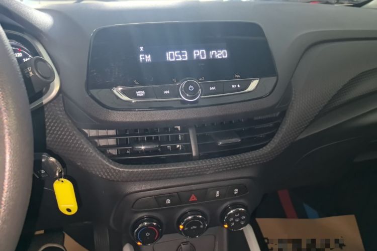 Used Chevrolet Cavalier 2022 325T Automatic Enjoyment Edition Audio And AC Panel