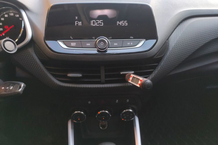 Used Chevrolet Cavalier 2022 325T Automatic Enjoyment Edition Audio And AC Panel