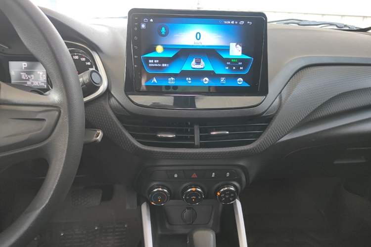 Used Chevrolet Cavalier 2022 325T Automatic Enjoyment Edition Audio And AC Panel