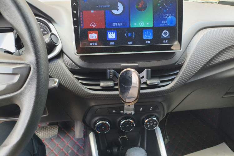 Used Chevrolet Cavalier 2022 325T Automatic Enjoyment Edition Audio And AC Panel
