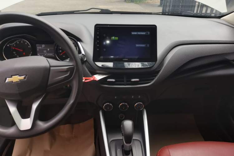 Used Chevrolet Cavalier 2022 325T Automatic Enjoyment Edition Audio And AC Panel