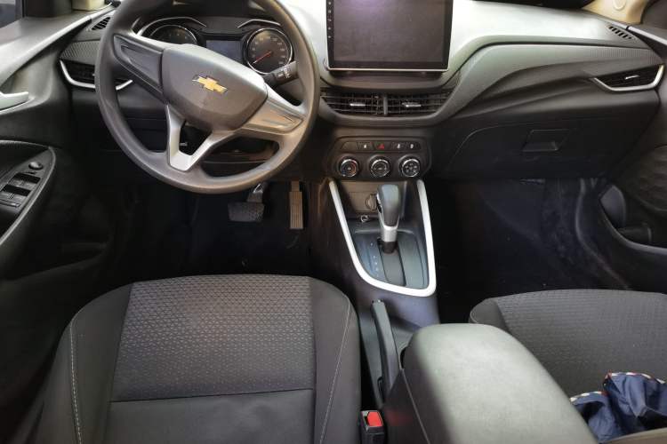 Used Chevrolet Cavalier 2022 Redline 325T Automatic Xinyao Edition Center Console
