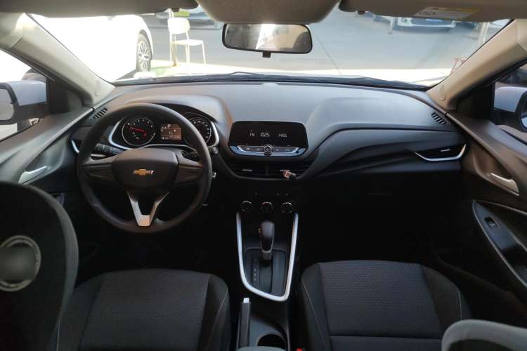 Used Chevrolet Cavalier 2022 325T Automatic Enjoyment Edition Center Console
