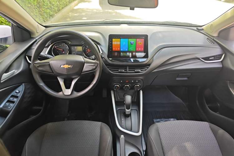 Used Chevrolet Cavalier 2022 325T Automatic Enjoyment Edition Center Console