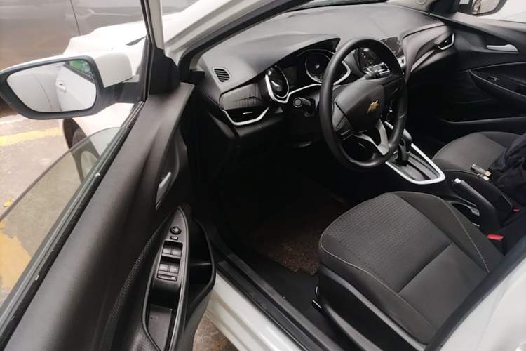 Used Chevrolet Cavalier 2022 325T Automatic Enjoyment Edition Driver Seat