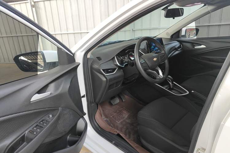 Used Chevrolet Cavalier 2022 325T Automatic Enjoyment Edition Driver Seat