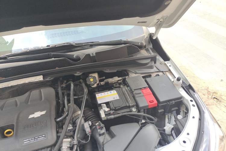 Used Chevrolet Cavalier 2022 325T Automatic Enjoyment Edition Engine Bay Left