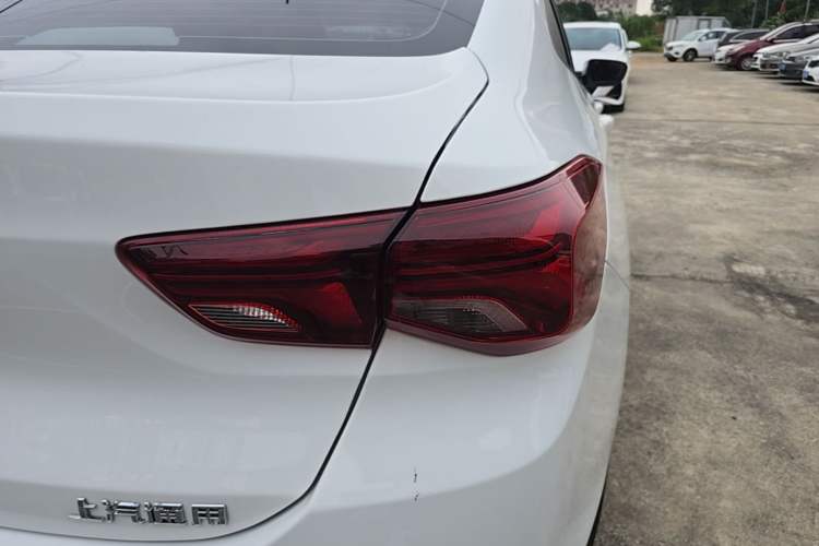 Used Chevrolet Cavalier 2022 325T Automatic Enjoyment Edition Exterior 3