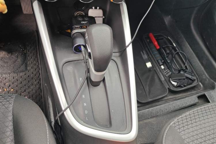 Used Chevrolet Cavalier 2022 325T Automatic Enjoyment Edition Gear Lever