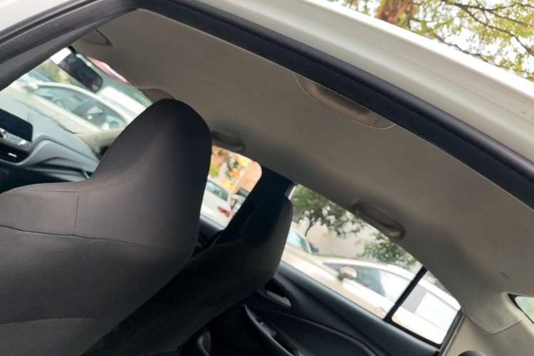Used Chevrolet Cavalier 2022 325T Automatic Enjoyment Edition Headliner