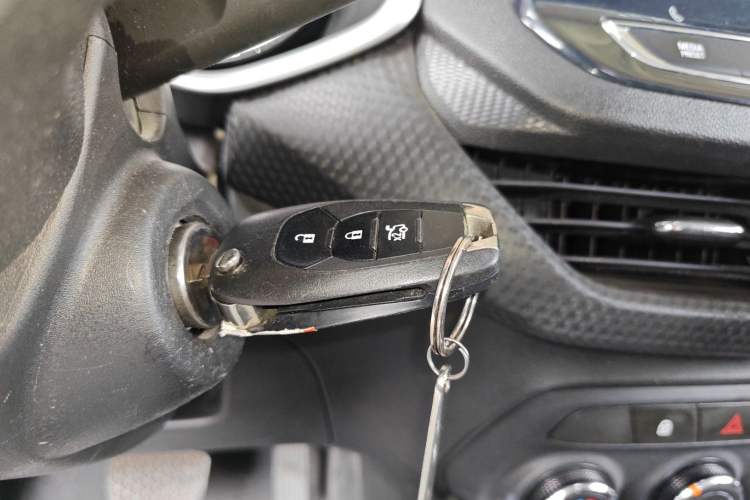 Used Chevrolet Cavalier 2022 325T Automatic Enjoyment Edition Interior 1