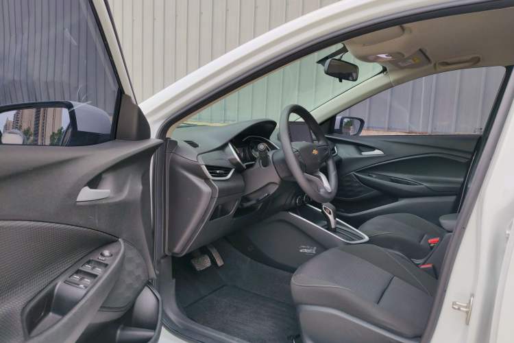 Used Chevrolet Cavalier 2022 325T Automatic Enjoyment Edition Interior 1