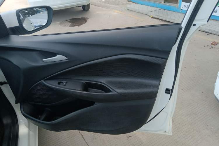 Used Chevrolet Cavalier 2022 325T Automatic Enjoyment Edition Interior 2
