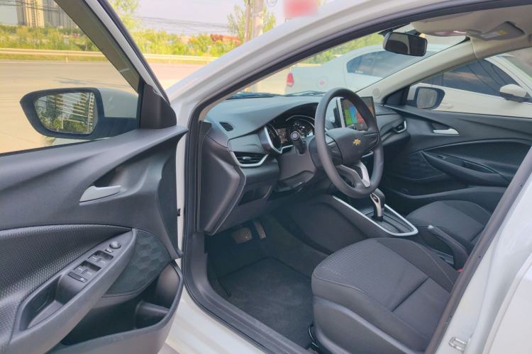 Used Chevrolet Cavalier 2022 325T Automatic Enjoyment Edition Interior 2