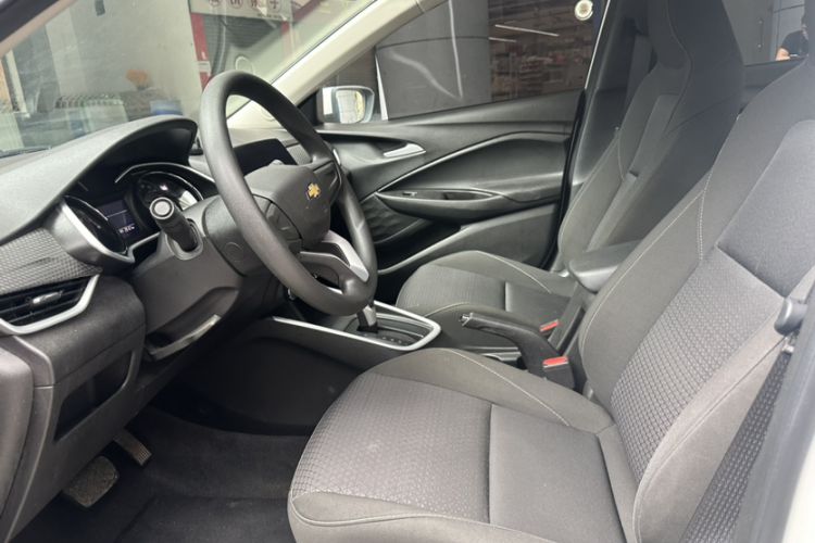 Used Chevrolet Cavalier 2022 325T Automatic Enjoyment Edition Interior 2