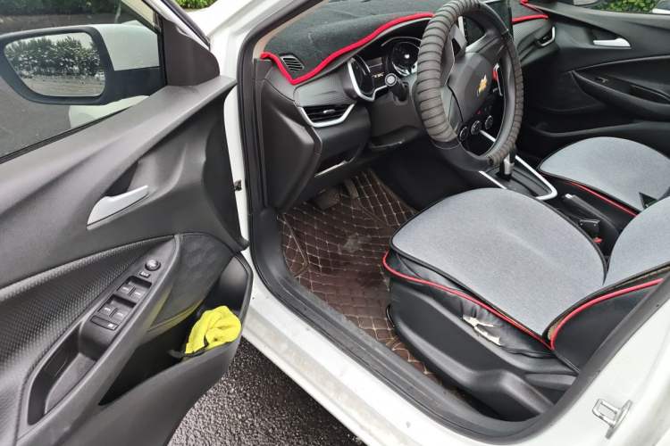 Used Chevrolet Cavalier 2022 325T Automatic Enjoyment Edition Interior 3