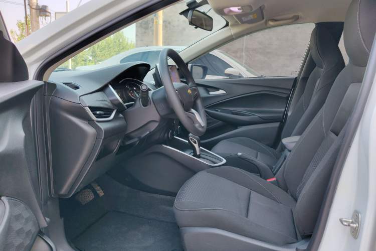 Used Chevrolet Cavalier 2022 325T Automatic Enjoyment Edition Interior 3