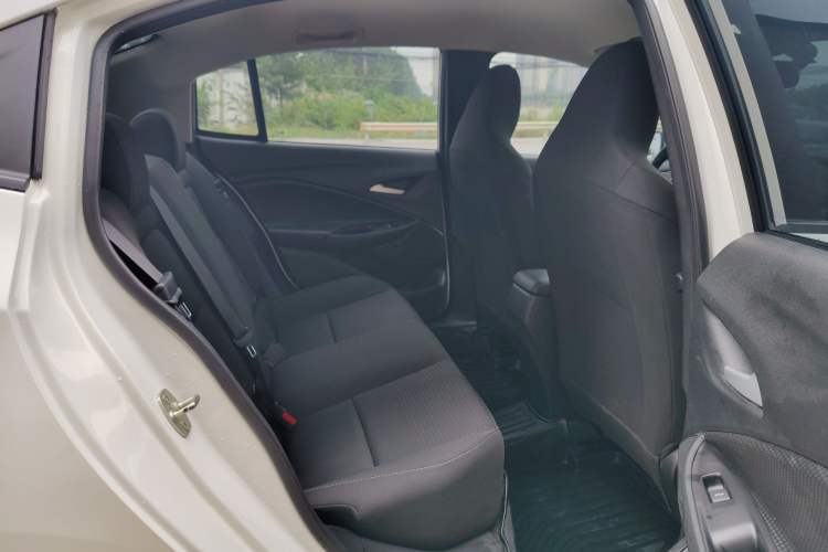 Used Chevrolet Cavalier 2022 325T Automatic Enjoyment Edition Interior 5