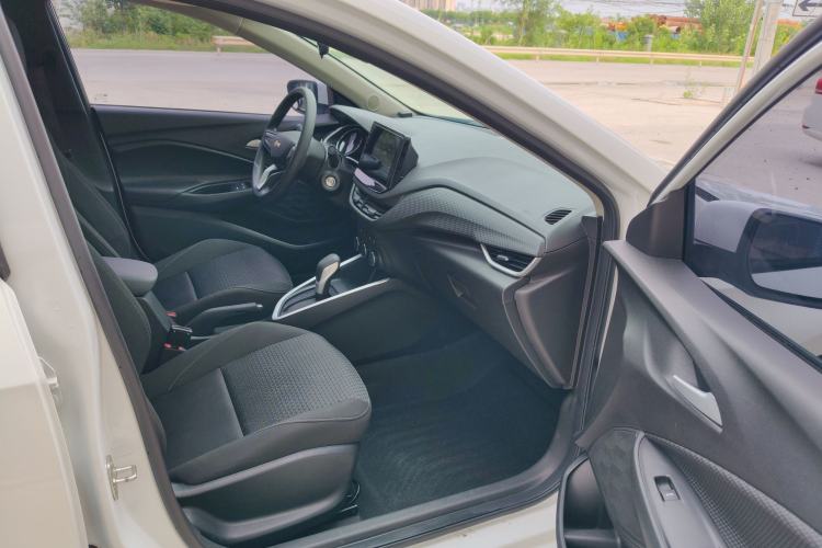 Used Chevrolet Cavalier 2022 325T Automatic Enjoyment Edition Interior 6