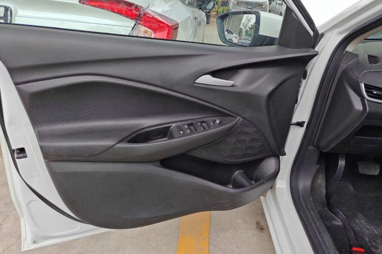 Used Chevrolet Cavalier 2022 325T Automatic Enjoyment Edition Interior 7