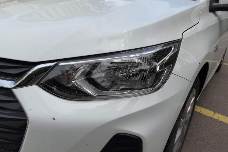 Used Chevrolet Cavalier 2022 325T Automatic Enjoyment Edition Left Front Headlight