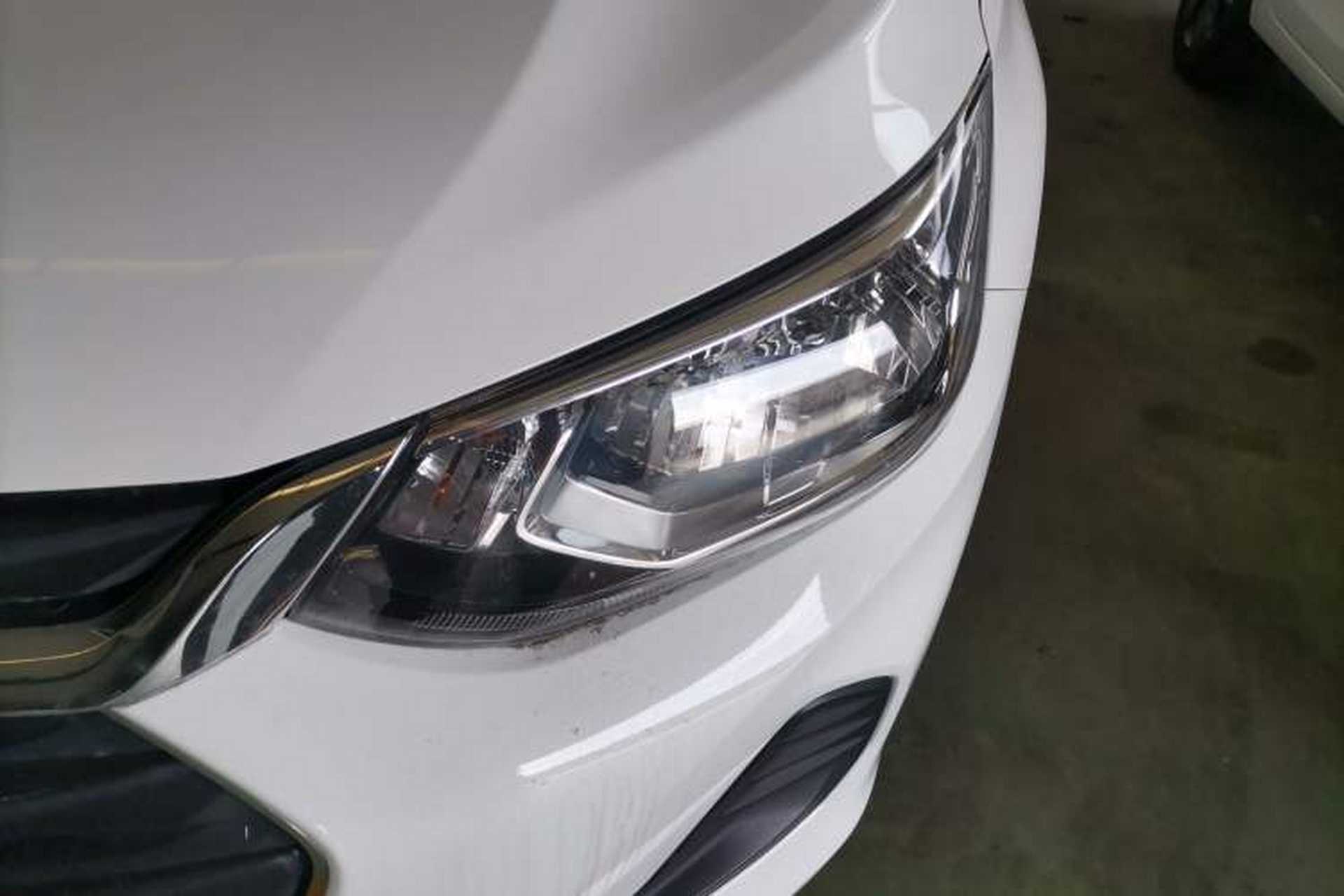 Used Chevrolet Cavalier 2022 325T Automatic Enjoyment Edition Left Front Headlight