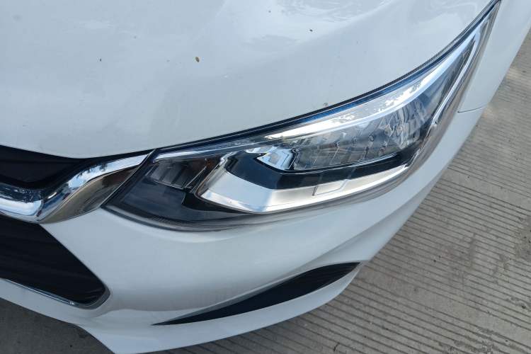 Used Chevrolet Cavalier 2022 325T Automatic Enjoyment Edition Left Front Headlight