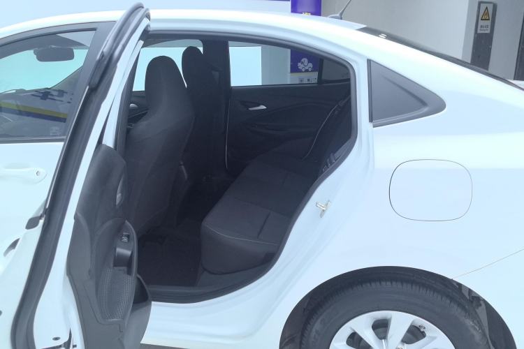 Used Chevrolet Cavalier 2022 325T Automatic Enjoyment Edition Left Rear Seat