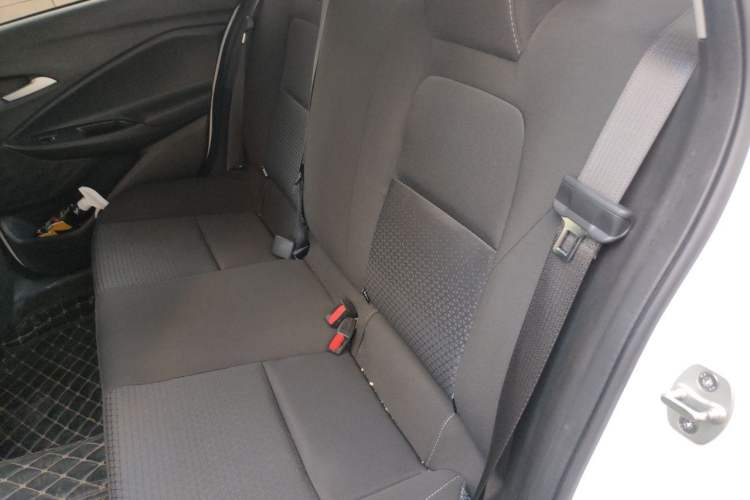 Used Chevrolet Cavalier 2022 325T Automatic Enjoyment Edition Left Rear Seat